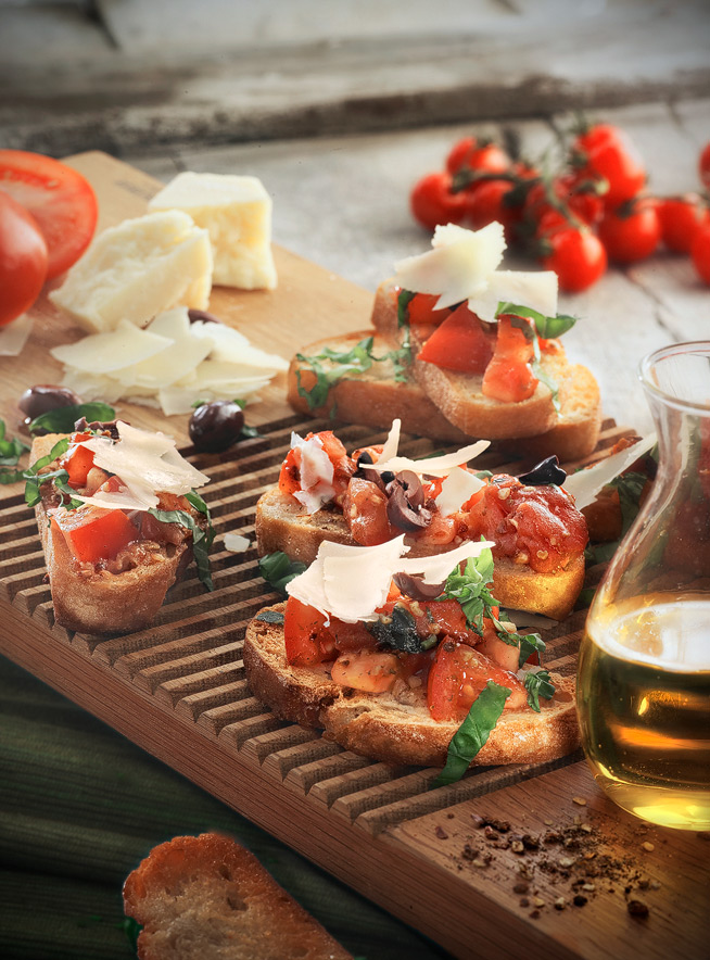 Bruschetta con pomodori e olive