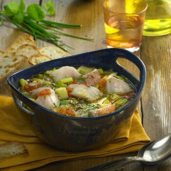 Zuppa di pesce alla livornese con crostini